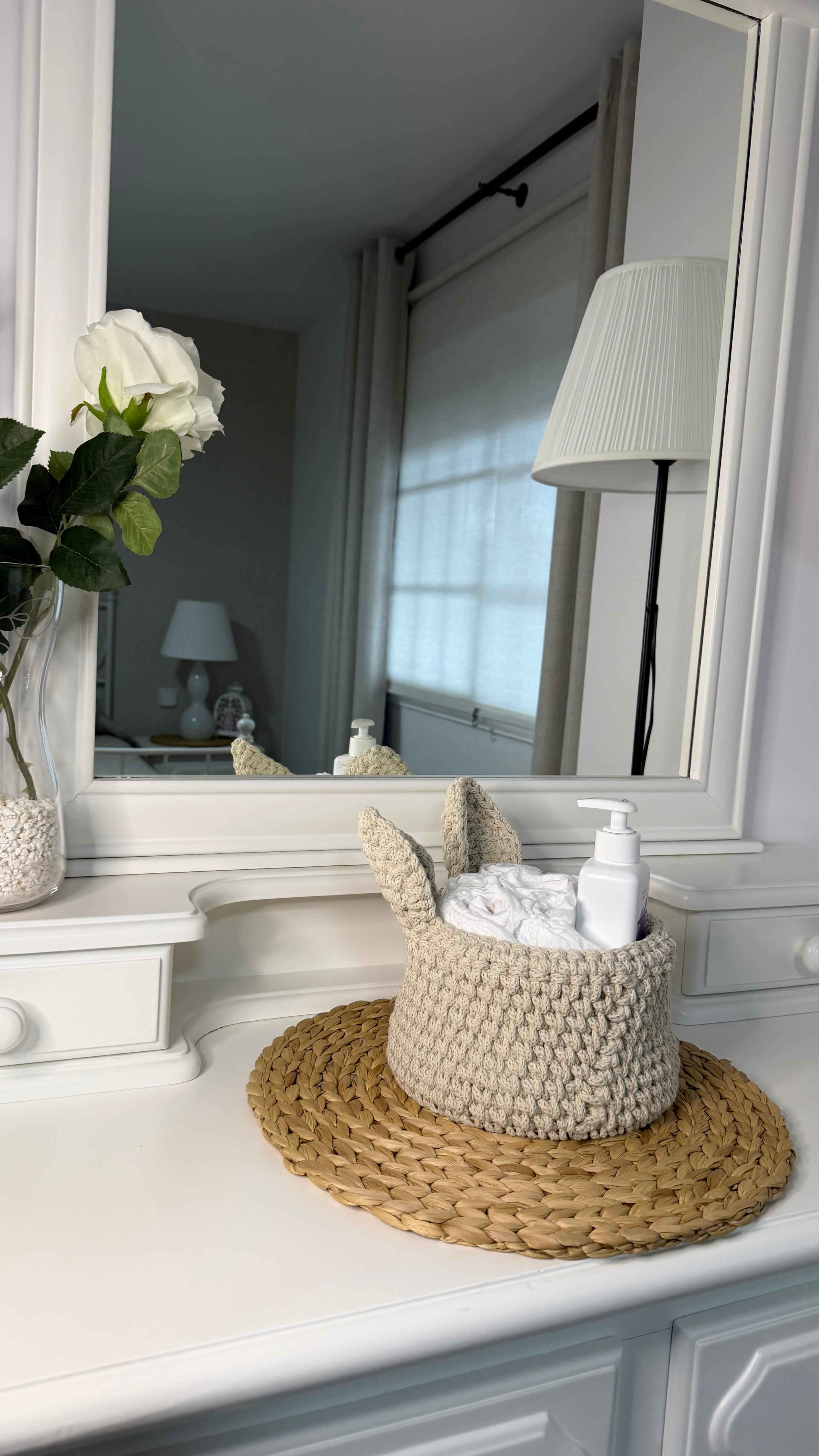 Cesta infantil de macramé hecho a mano