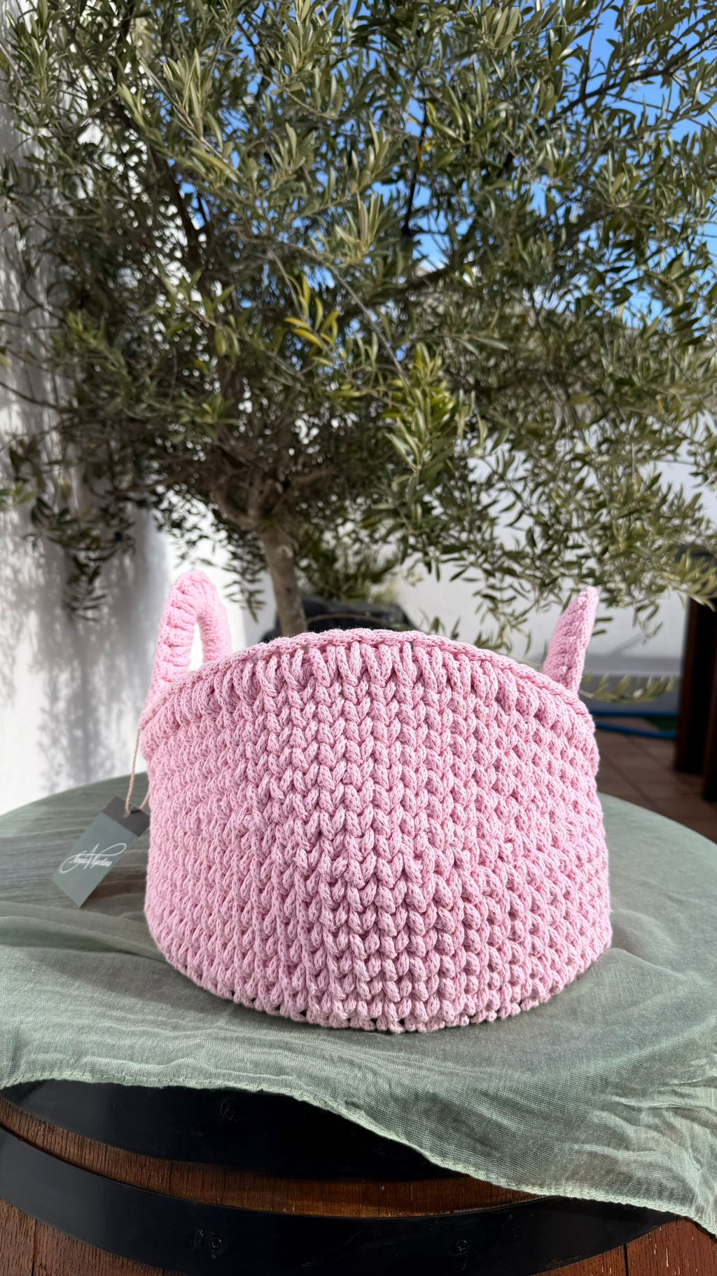 Moisés de macramé hecho a mano para bebé reborn y muñecos